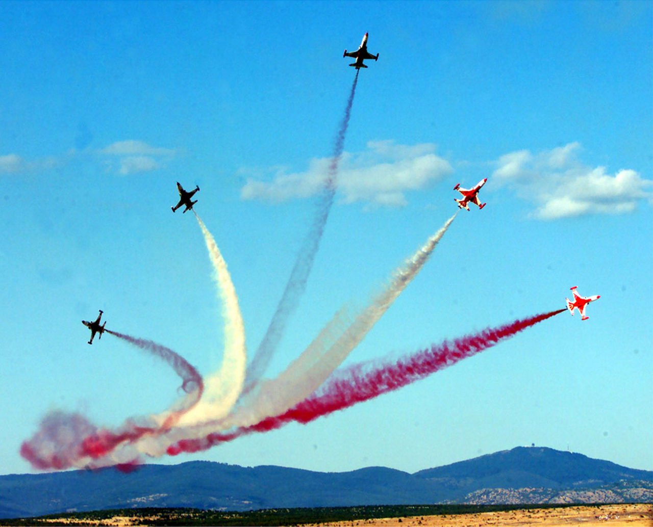 Jets perform in an air show for NATO generals and admirals in Kaynarca, Türkiye. (Photo © Reuters/Reuters Photographer)