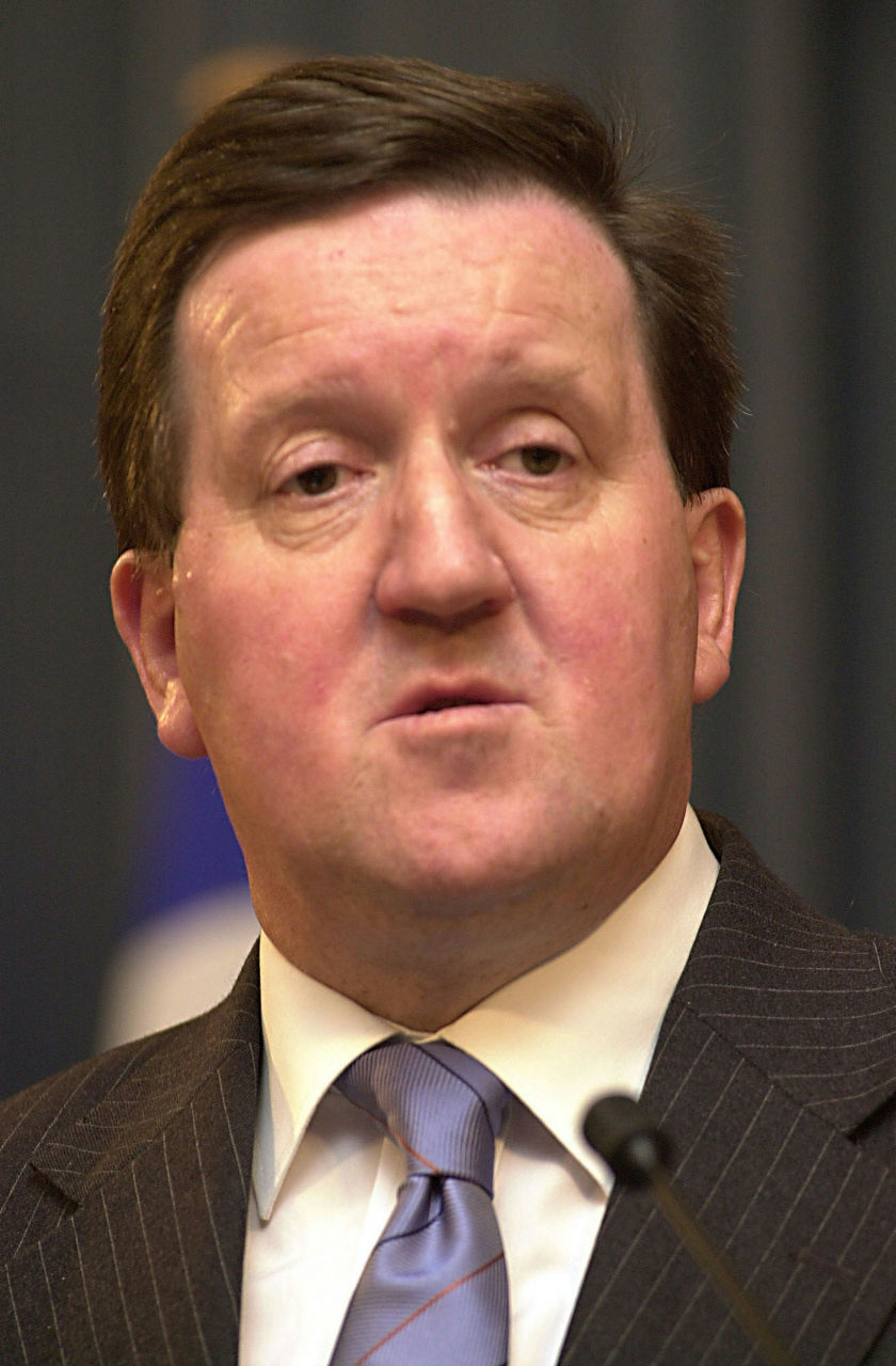 Press conference by NATO Secretary General Lord Robertson