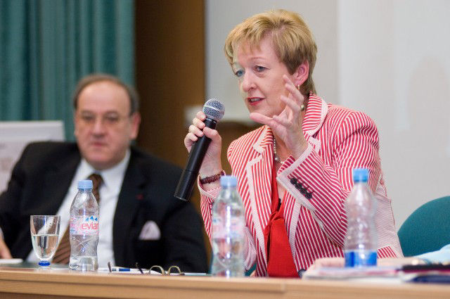 Public diplomacy official delivers “Robin Beard Lecture” on NATO’s ...