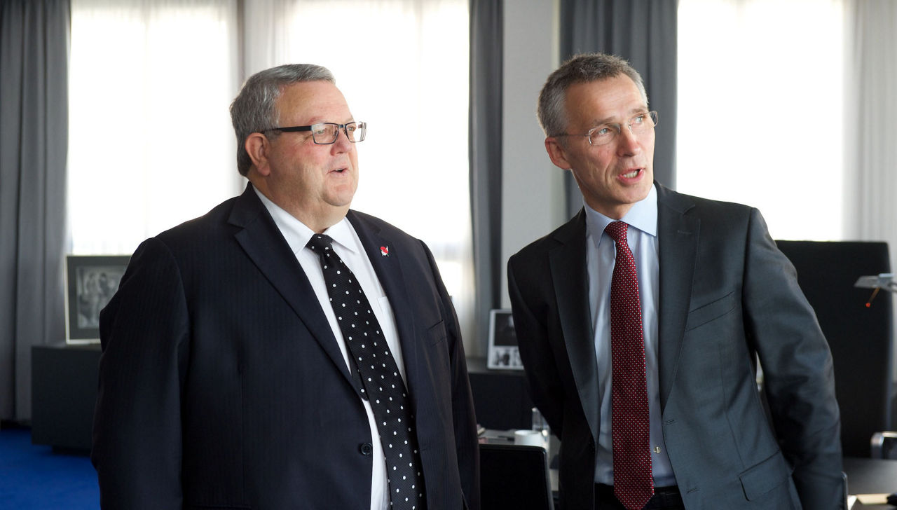 Minister of Defence of New Zealand visits NATO
