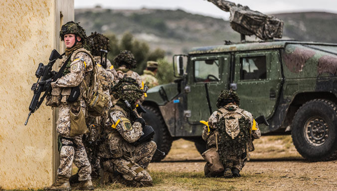 Latvian soldiers from the Baltic Battalion at San Gregorio training area, Spain on October 27, 2015 during NATO exercise Trident Juncture 15. (Photo: Eriks Kukutis)