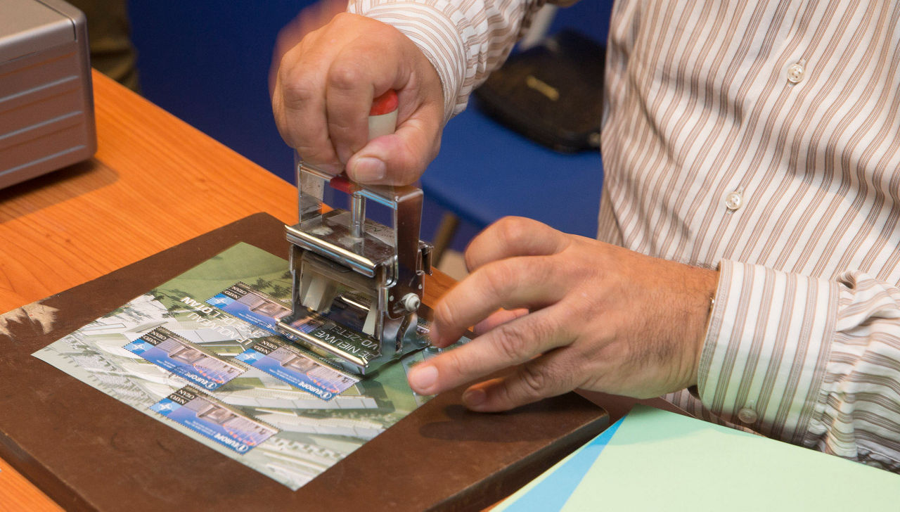 New Belgian stamp presented and sold at NATO headquarters