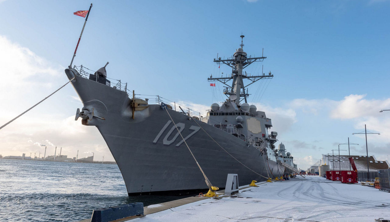 190116-USS GRAVELY.jpg