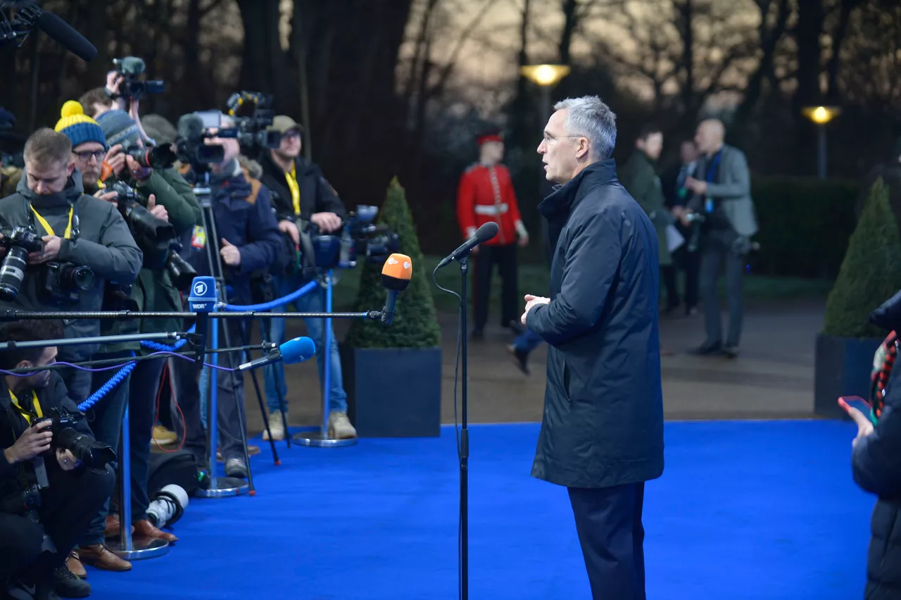 Doorstep statement by NATO Secretary General Jens Stoltenberg at the start of the NATO Leaders meeting in London