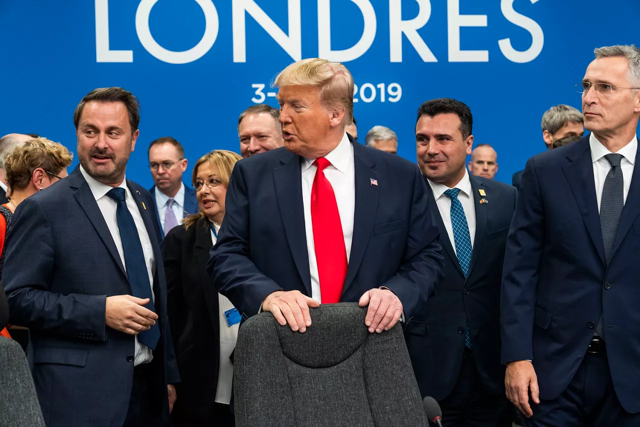 Left to right: Xavier Bettel (Prime Minister, Luxembourg); US President Trump; Zoran Zaev (Prime Minister, North Macedonia); NATO Secretary General Jens Stoltenberg