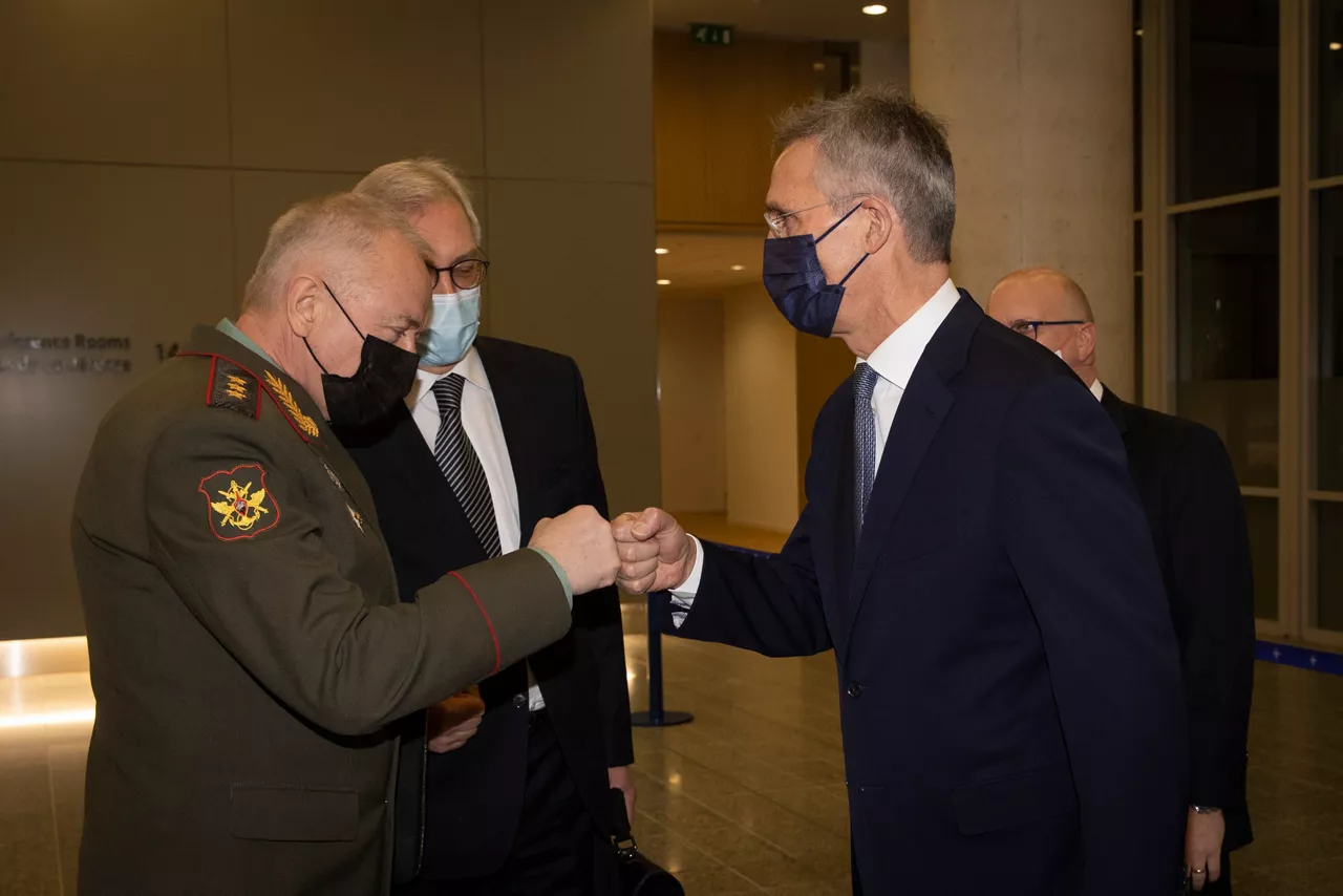 Left to right: Alexander Fomin (Deputy Minister of Defence, Russian Federation) with Alexander Grushko (Deputy Minister of Foreign Affairs, Russian Federation) and NATO Secretary General Jens Stoltenberg