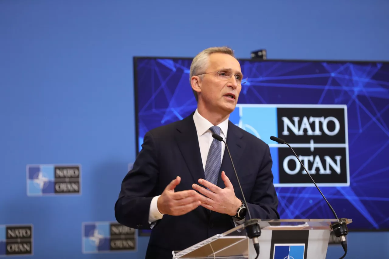 Press conference by NATO Secretary General Jens Stoltenberg following the meeting of the NATO-Russia Council at NATO Headquarters