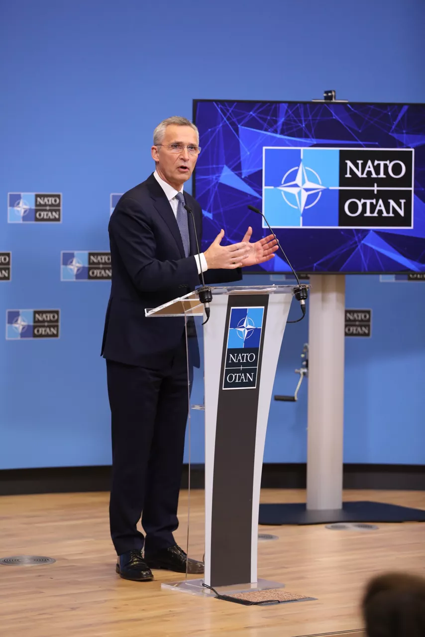 Press conference by NATO Secretary General Jens Stoltenberg following the meeting of the NATO-Russia Council at NATO Headquarters
