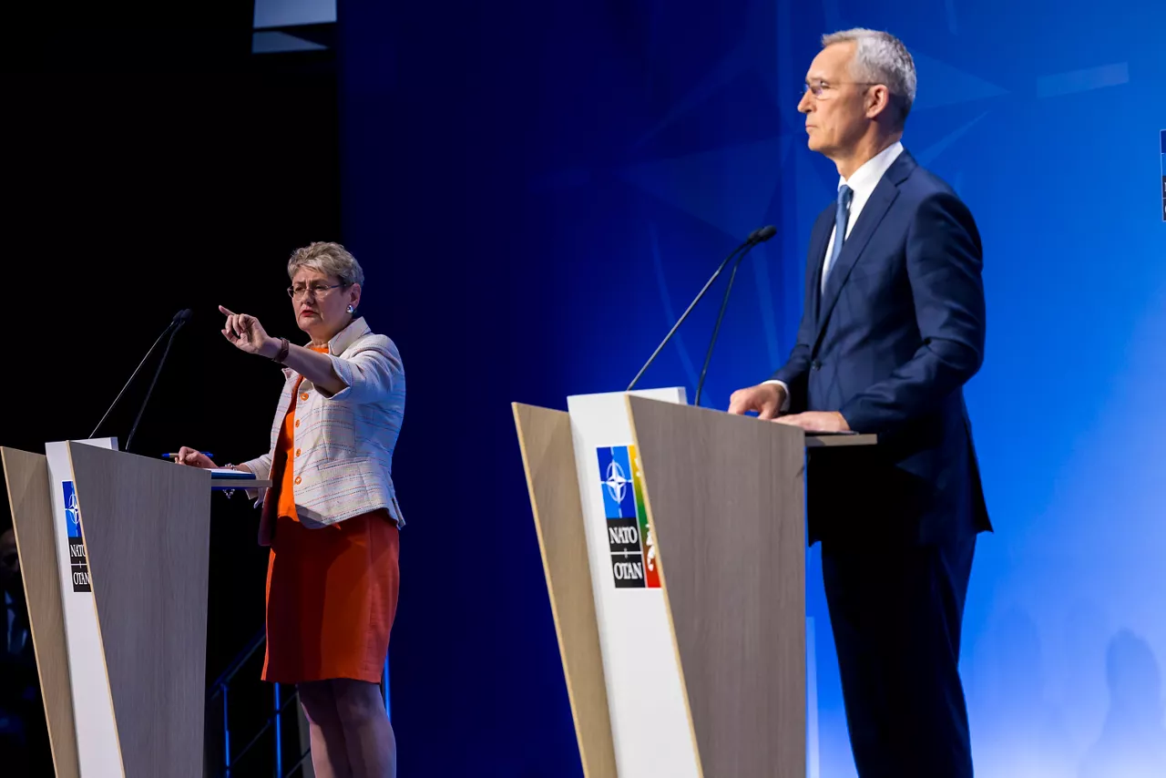 Press Conference by NATO Secretary General Jens Stoltenberg