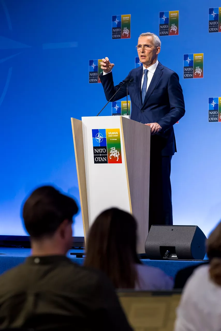 Press Conference by NATO Secretary General Jens Stoltenberg