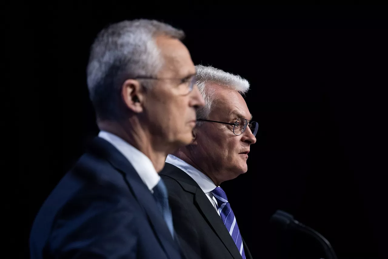 Joint Press Conference
Left to right: NATO Secretary General Jens Stoltenberg and President Gitanas Nauseda (Lithuania)