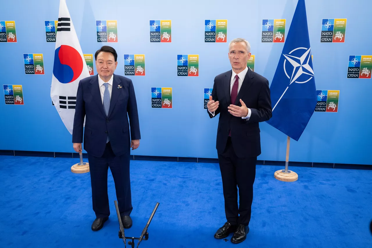 President Suk Yeol Yoon (Republic of Korea) with NATO Secretary General Jens Stoltenberg