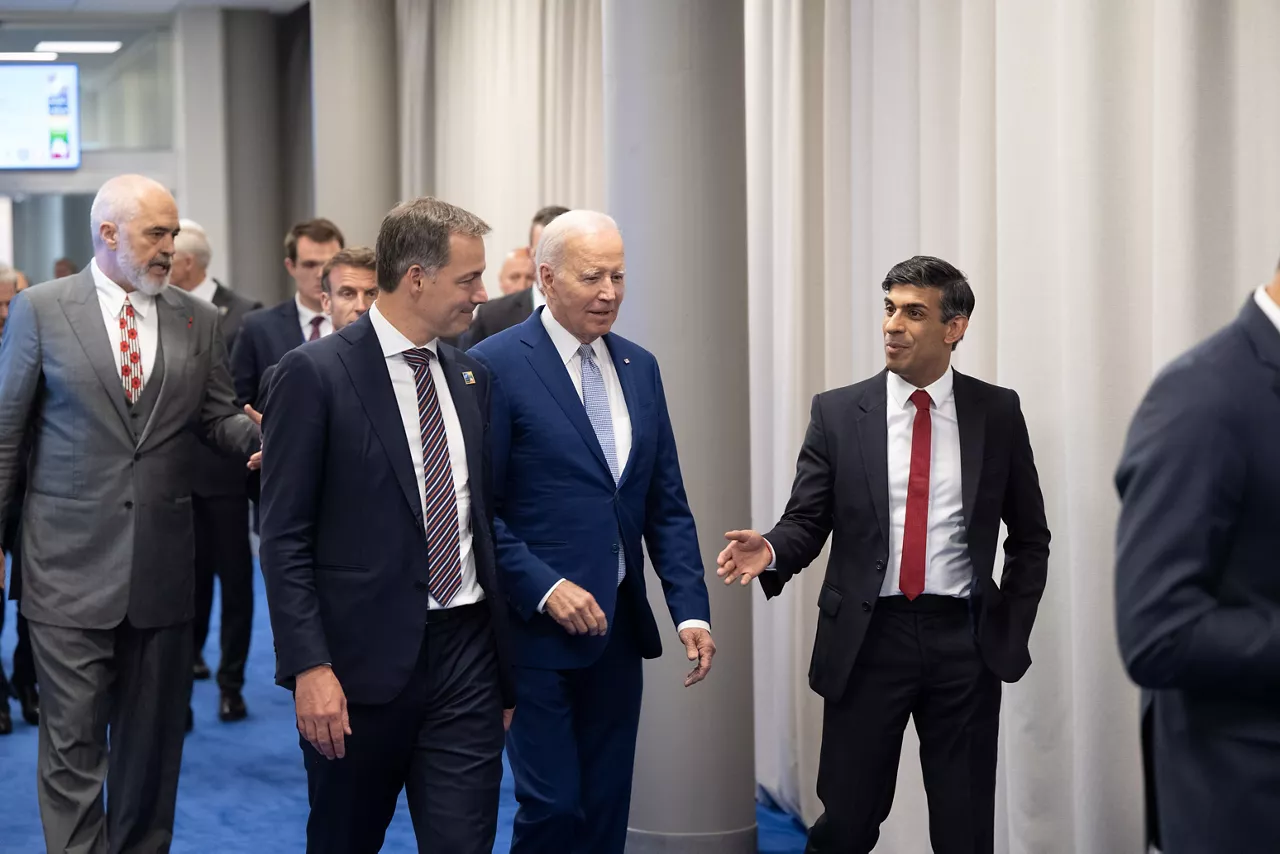 Left to right: Alexander De Croo (Prime Minister of Belgium) with US President Joe Biden and Rishi Sunak (UK Prime Minister)