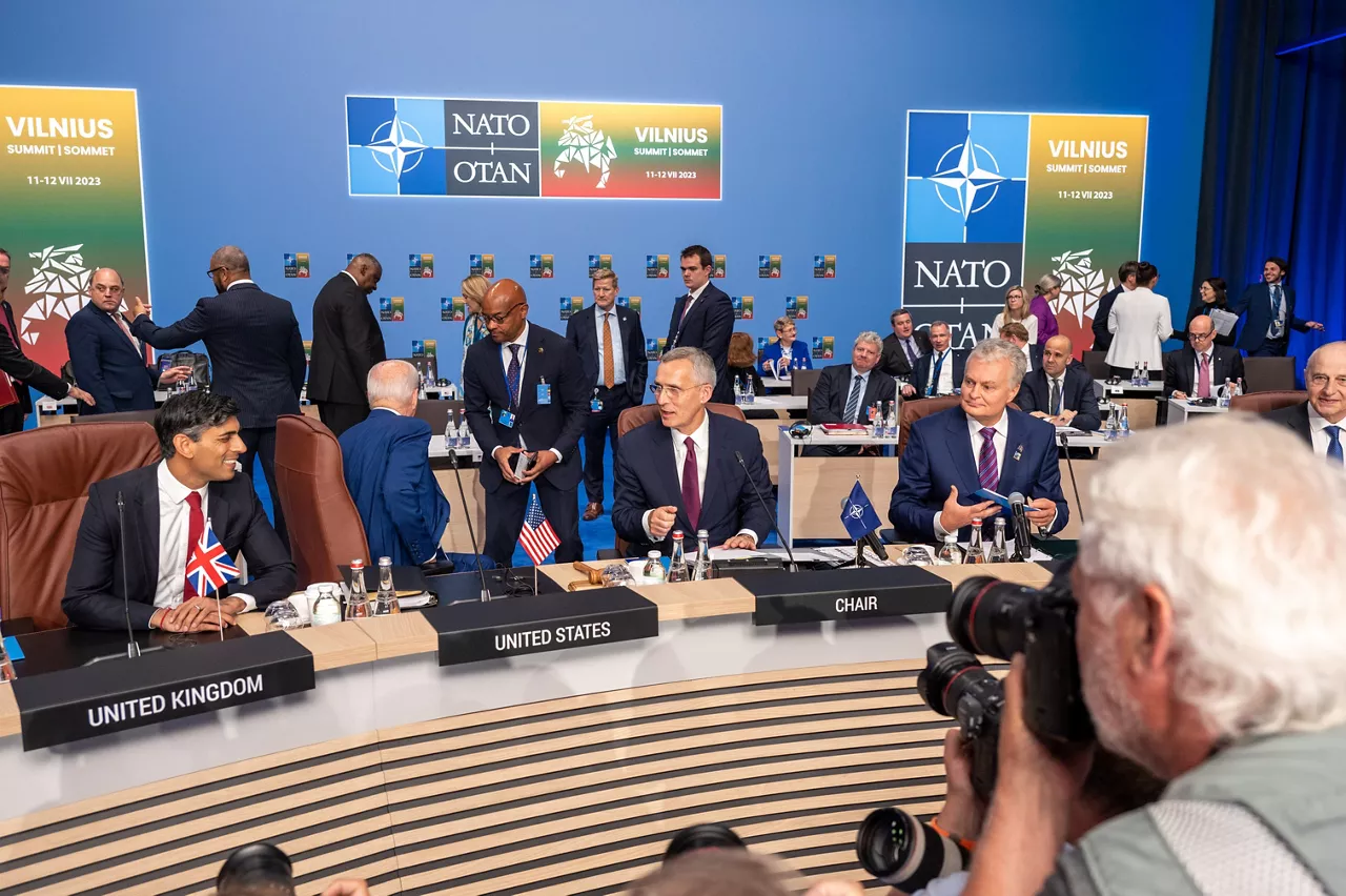 Left to right: Rishi Sunak (UK Prime Minister) with NATO Secretary General Jens Stoltenberg and President Gitanas Nauseda (Lithuania)