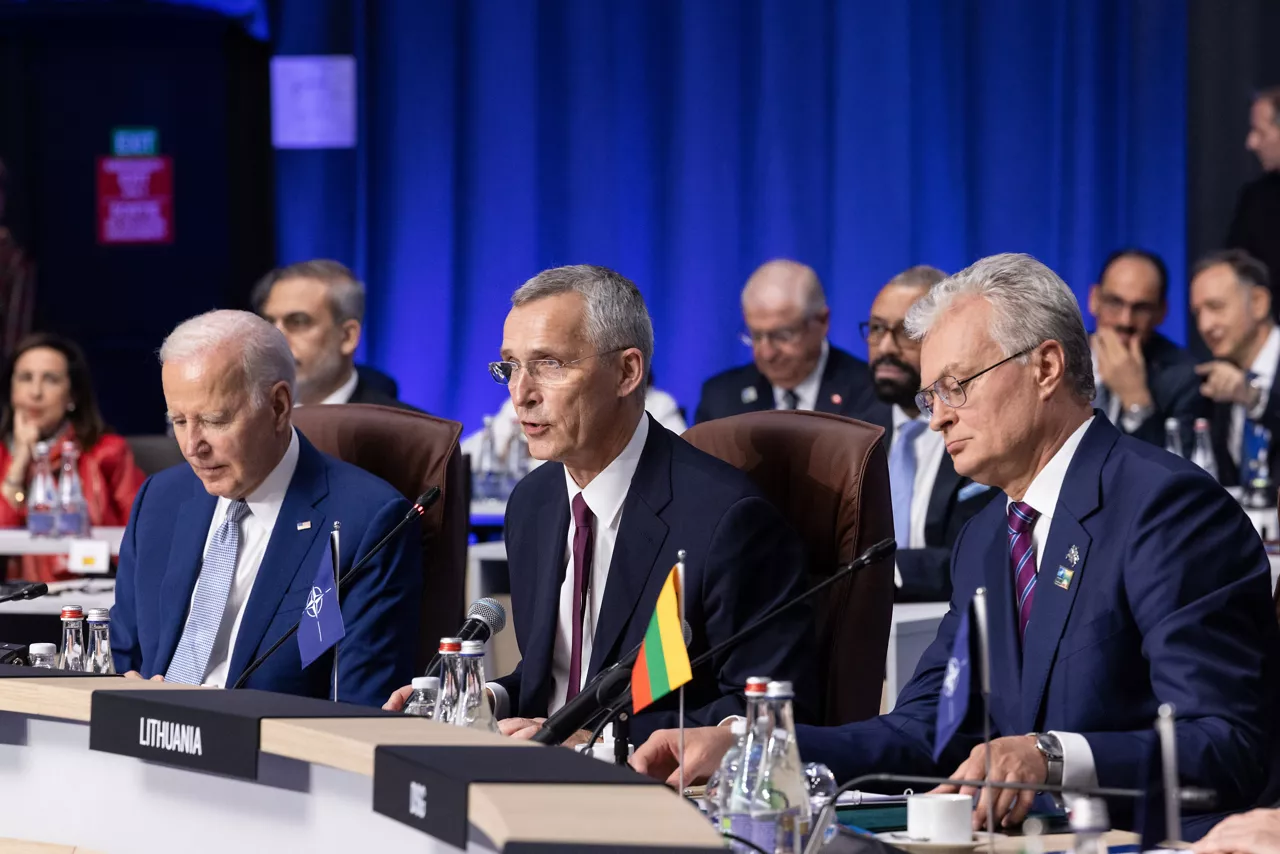 Left to right: US President Joe Biden with NATO Secretary General Jens Stoltenberg and President Gitanas Nauseda (Lithuania)