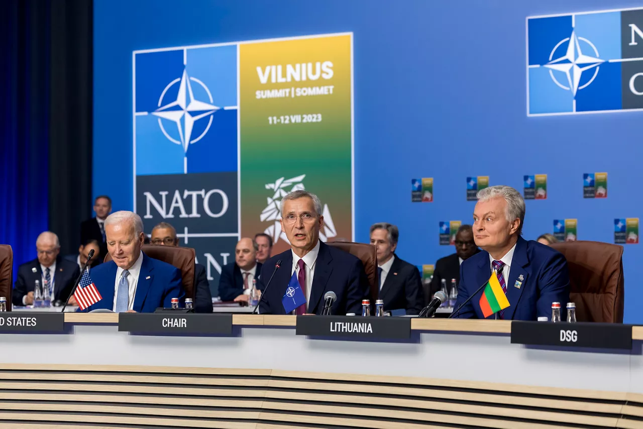 Left to right: US President Joe Biden with NATO Secretary General Jens Stoltenberg and President Gitanas Nauseda (Lithuania)