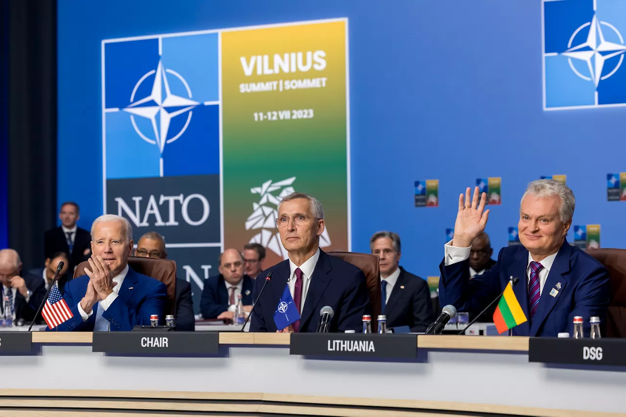 Left to right: US President Joe Biden with NATO Secretary General Jens Stoltenberg and President Gitanas Nauseda (Lithuania)