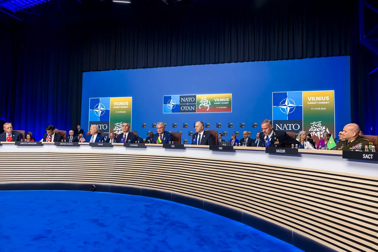 General view of the meeting