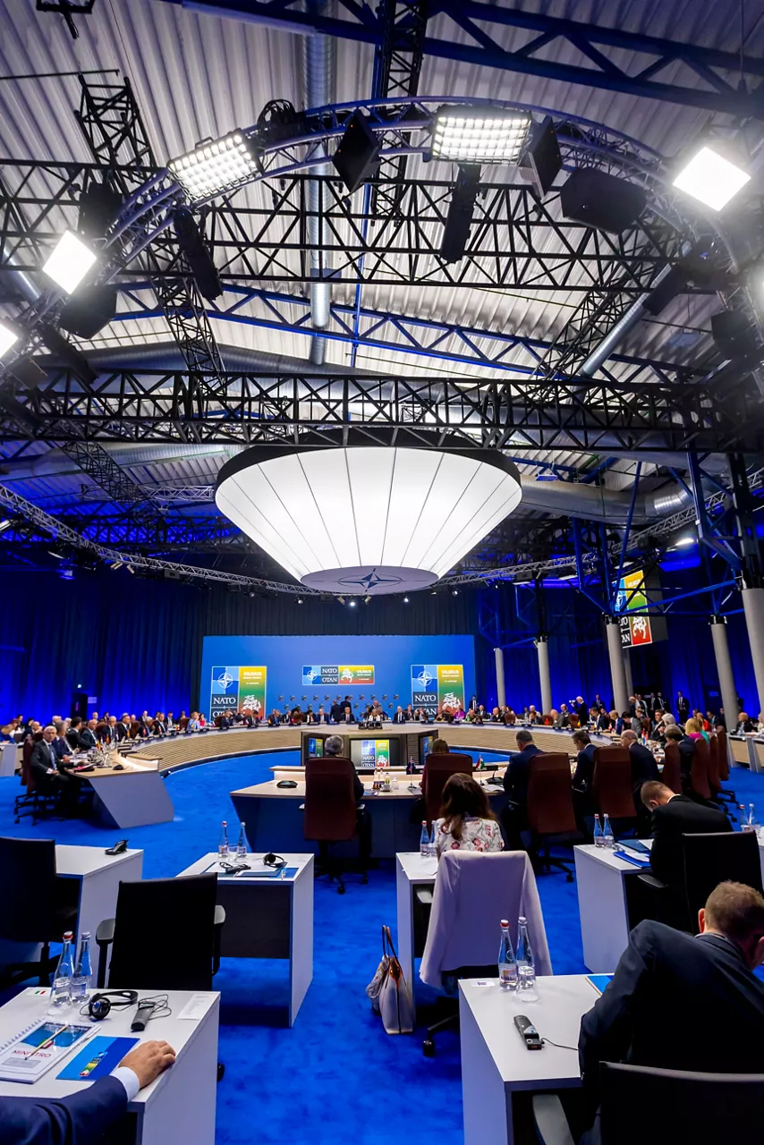 General view of the meeting