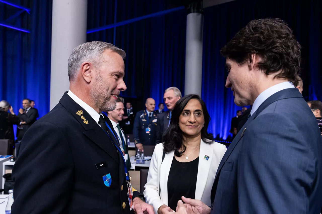 Left to right: Admiral Rob Bauer (Chair NATO Military Committee) with Anita Anand (Minister of Defence, Canada) and Justin Trudeau (Prime Minister of Canada)