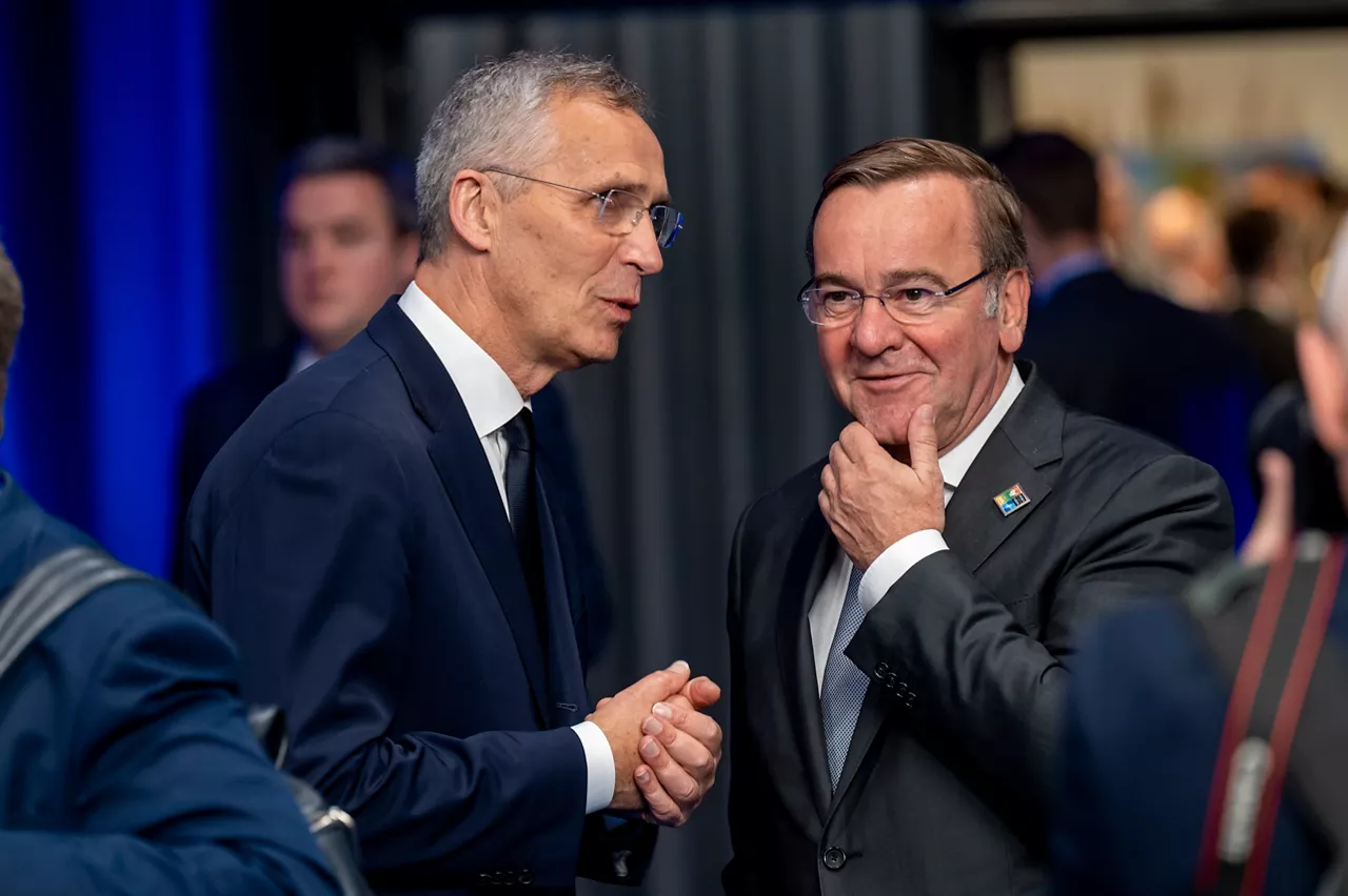 Left to right: NATO Secretary General Jens Stoltenberg with Boris Pistorius Minister of Defence, Germany)