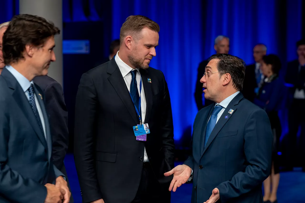Left to right: Justin Trudeau (Prime Minister of Canada) with Gabrielius Landsbergis (Minister of Foreign Affairs, Lithuania) and Jose Manuel Albares Bueno