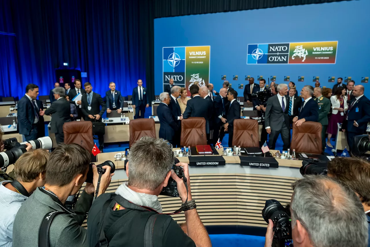 General view of the meeting