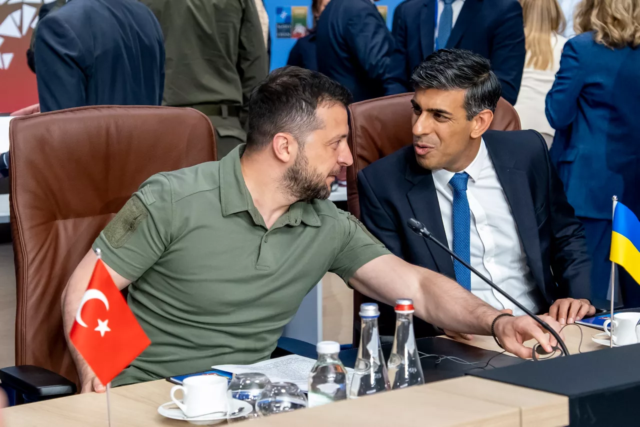 Left to right: President Volodymyr Zelenskyy (Ukraine) with Rishi Sunak (UK Prime Minister)