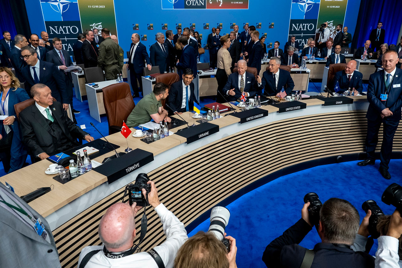 General view of the meeting