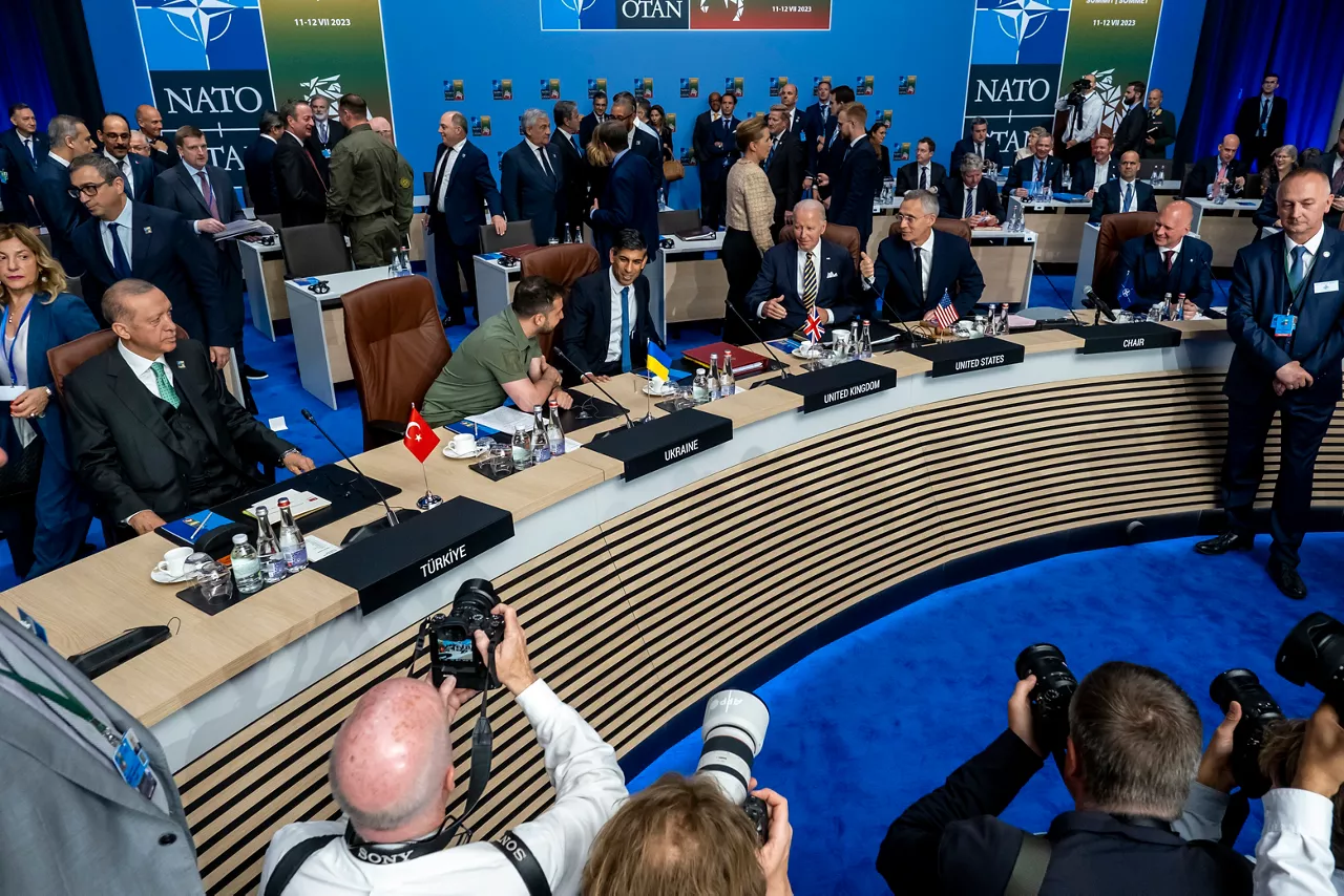 General view of the meeting