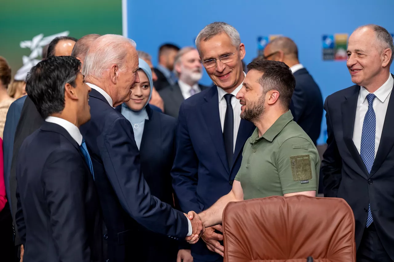 Left to right: US President Joe Biden with President Volodymyr Zelenskyy (Ukraine) and NATO Secretary General Jens Stoltenberg (centre)