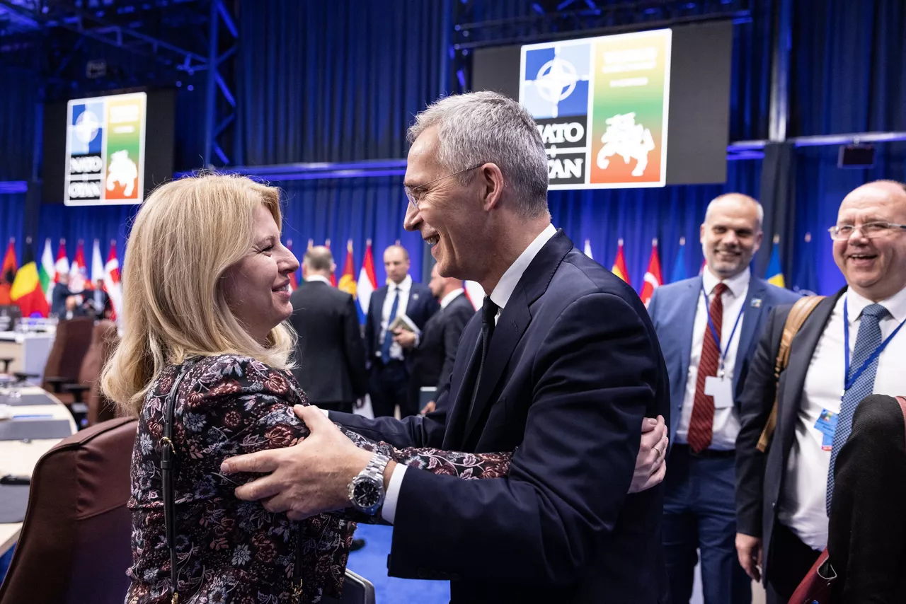 Left to right: President Zuzana Caputova (Slovak Republic) with NATO Secretary General Jens Stoltenberg