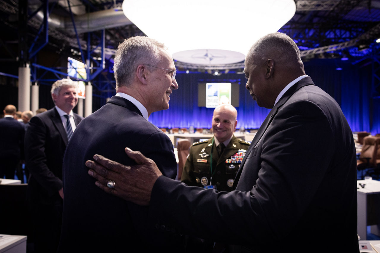 Left to right: NATO Secretary General Jens Stoltenberg with Lloyd J. Austin III (US Secretary of Defense)