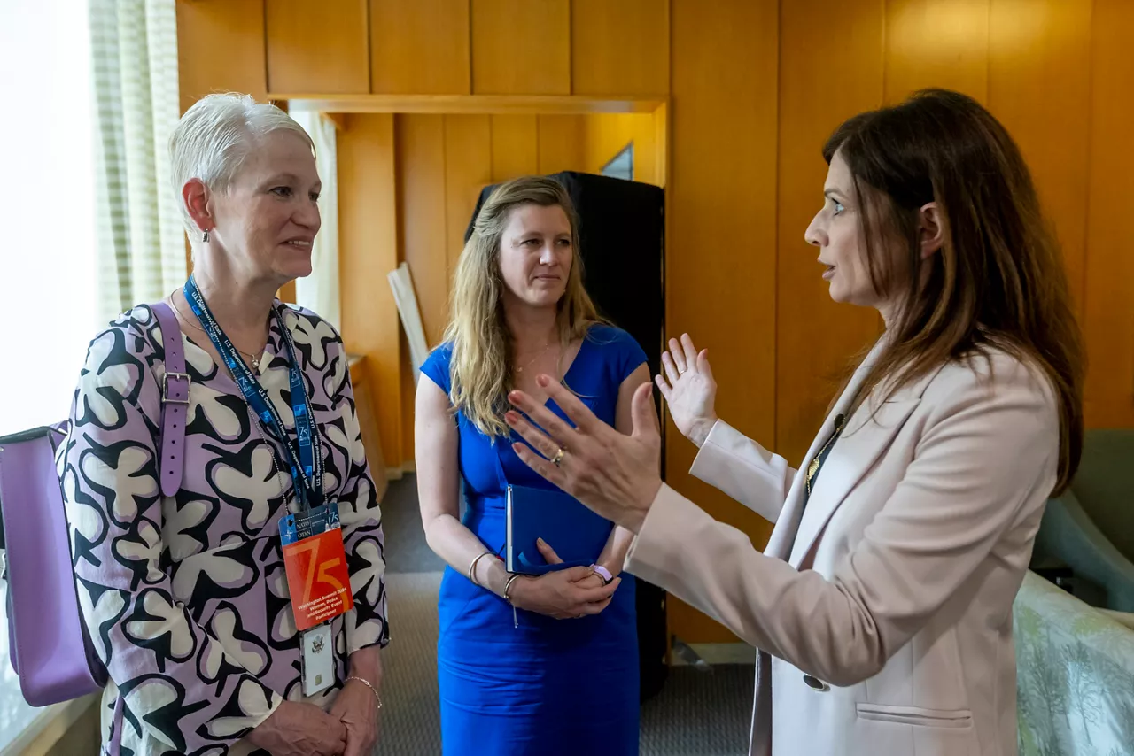 Left and right: Celeste Wallander (Assistant Secretary of Defense for International Security Affairs) with Irene Fellin (NATO Secretary General's Special Representative for Women, Peace and Security)