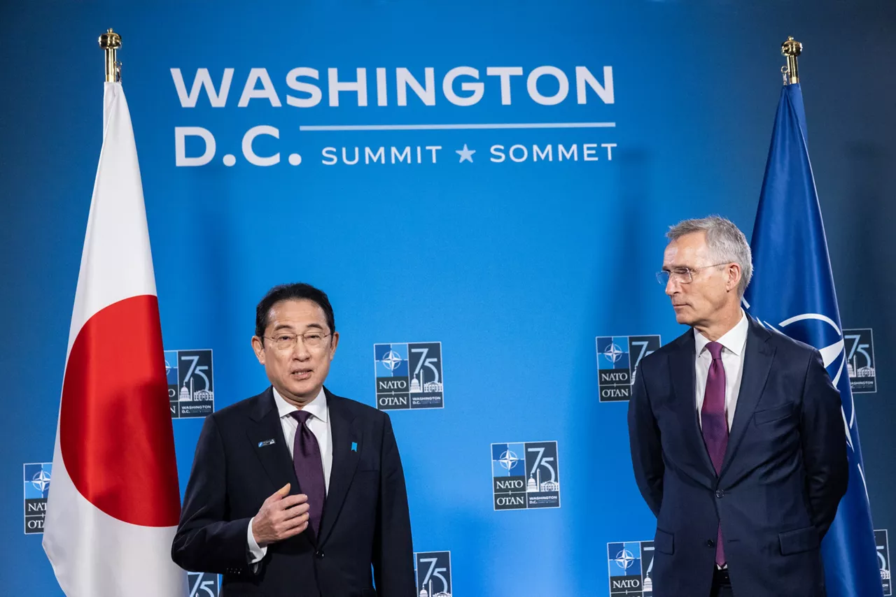 Left to right: Fumio Kishida (Prime Minister, Japan) with NATO Secretary General Jens Stoltenberg
