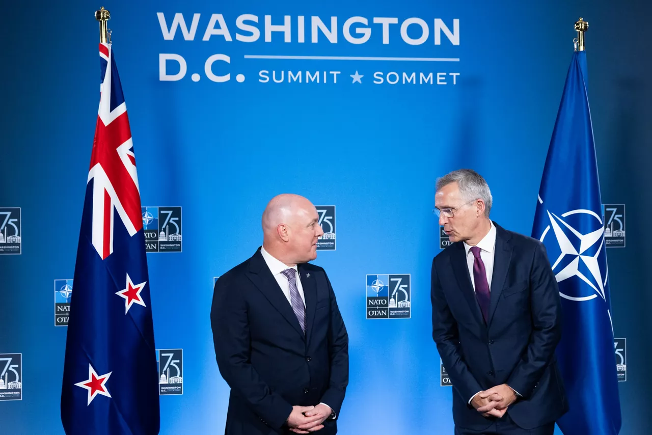 Left to right: Christopher Luxon (Prime Minister, New Zealand) and NATO Secretary General Jens Stoltenberg