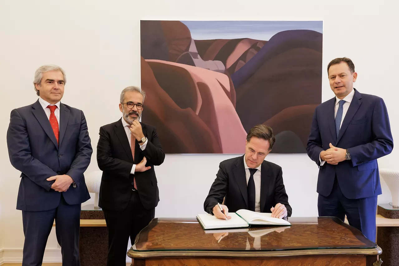 NATO Secretary General Mark Rutte meets with the Prime Minister of Portugal, Luís Montenegro