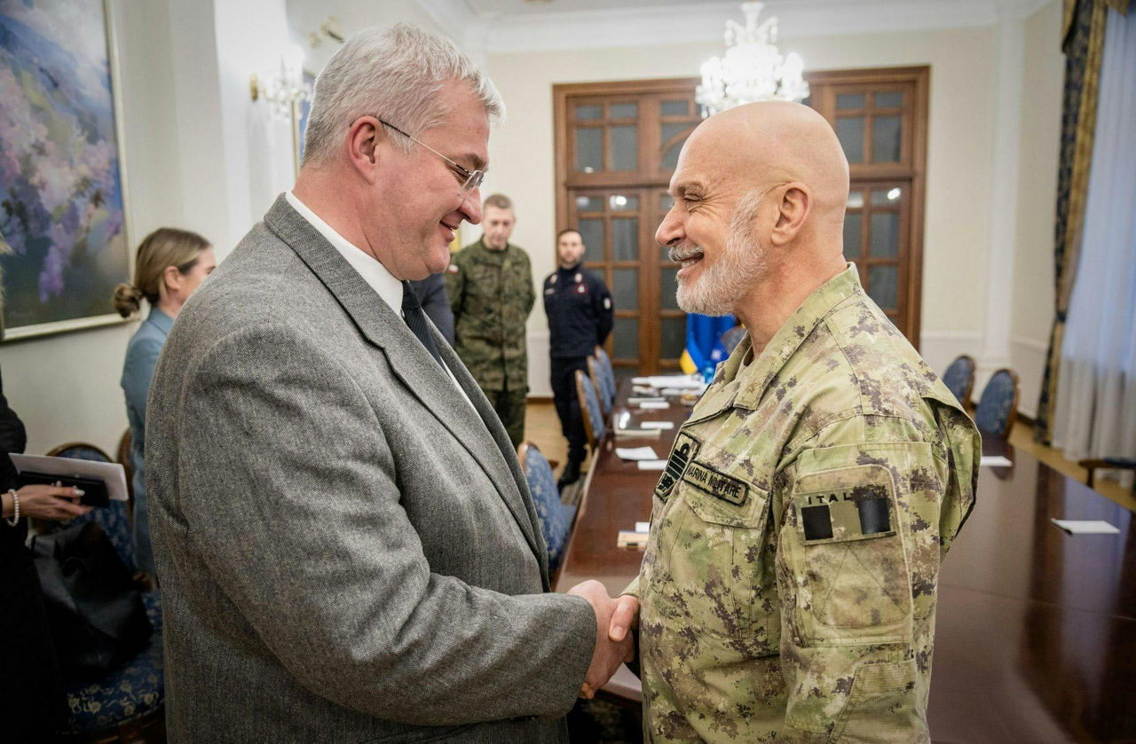 The Chair of the NATO Military Committee, Admiral Cavo Dragone, meets with the Minister of Foreign Affairs of Ukraine, Mr Andriy Sybiha