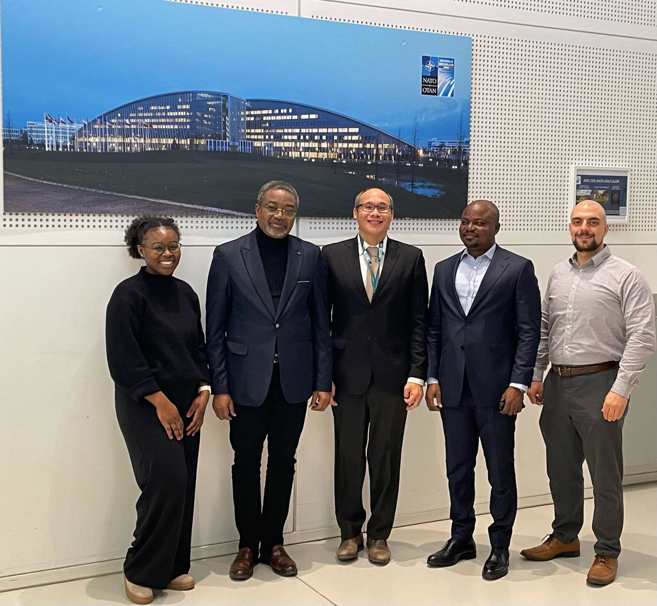 Nelly Dondjeu, Roland Zinzindohoué, Sébastien Lepers, Serge Batonon and André Tabbal

