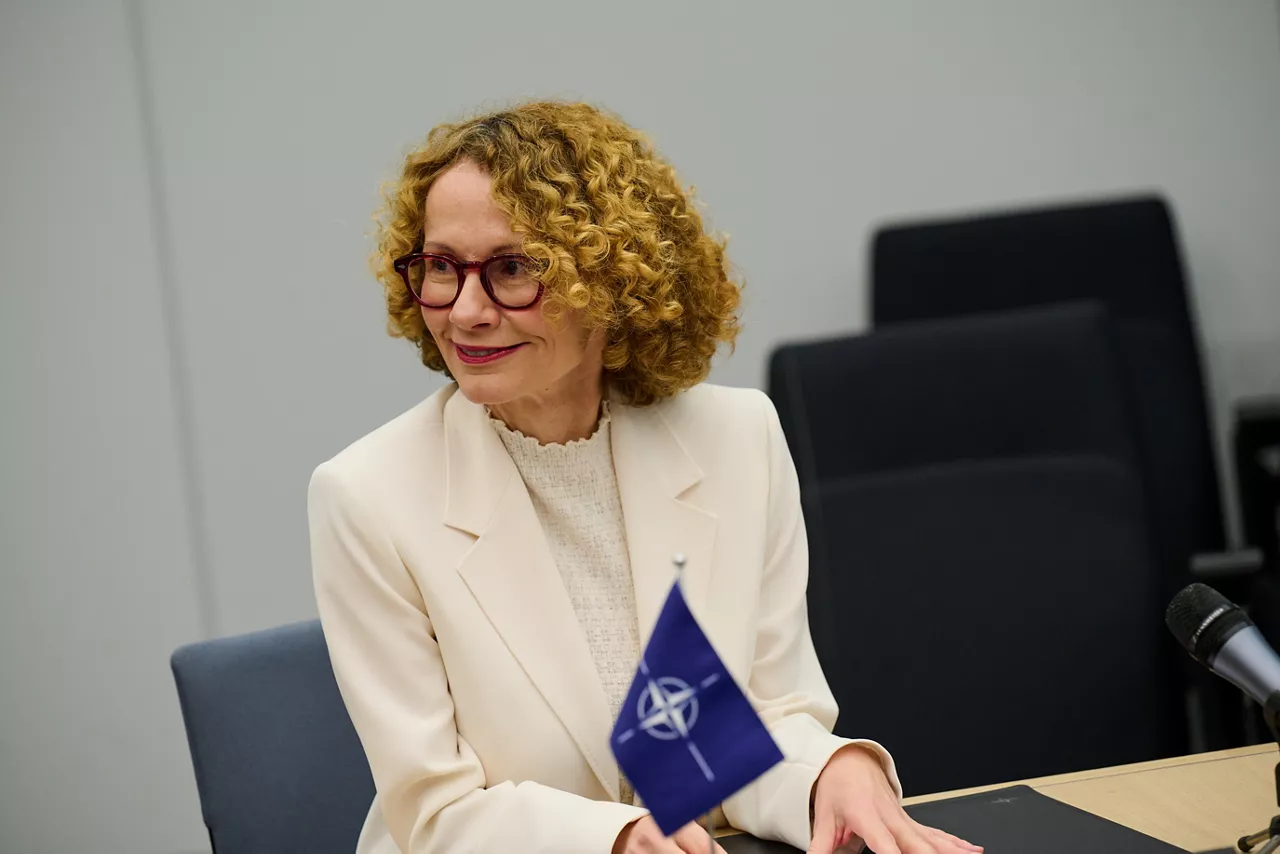 Signing ceremony led by the Defence Investment Division of Letters of Intent and Memorandums of Understanding on Multinational Cooperation - Meeting of NATO Ministers of Defence, Brussels