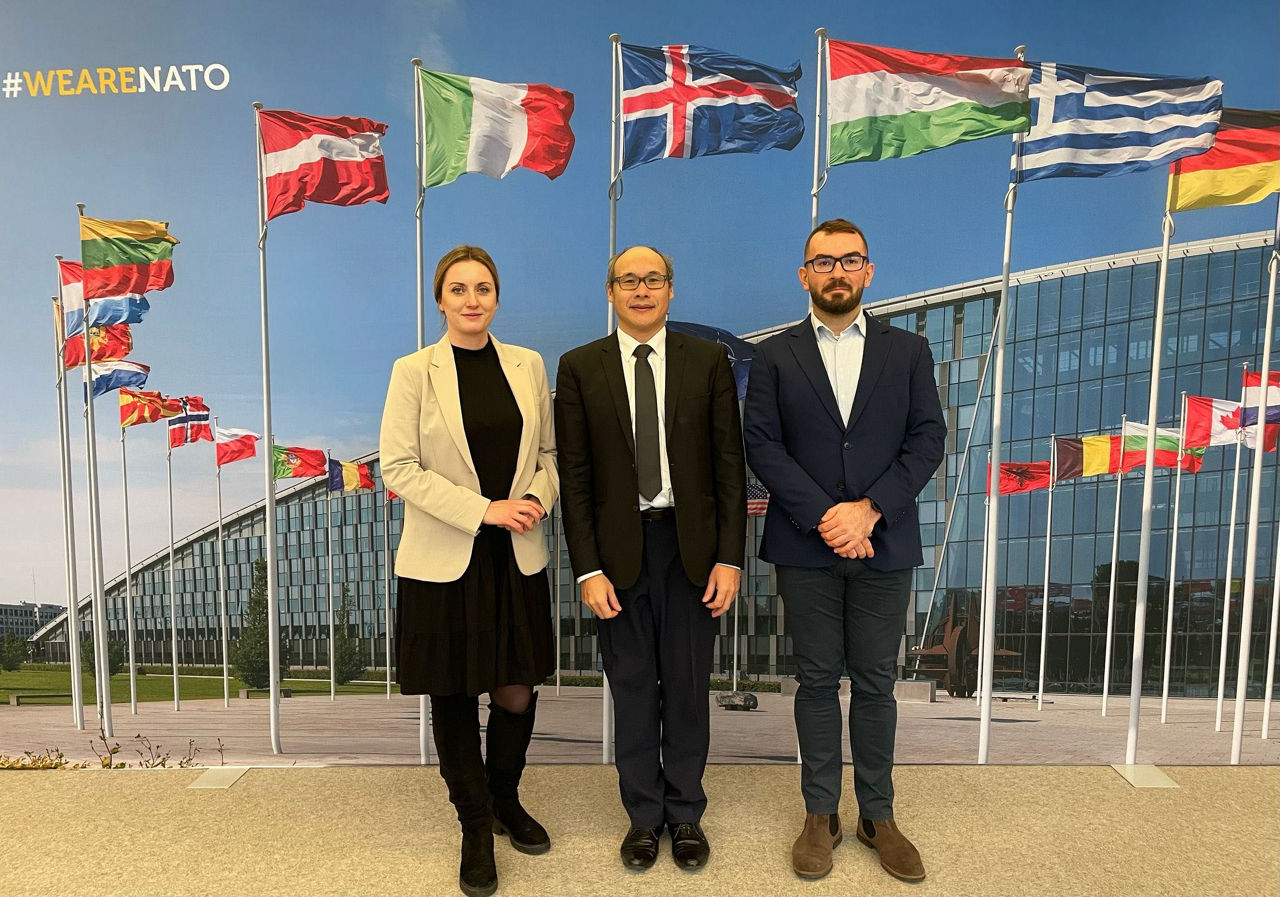 Mr Sébastien Lepers, IBAN member, with Ms Aneta Modzelewska and Mr Michał Dudek, from Poland’s SAI