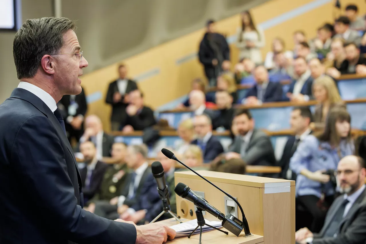 Speech by NATO Secretary General Jens Stoltenberg at the University of Sarajevo followed by an exchange of views with the students 