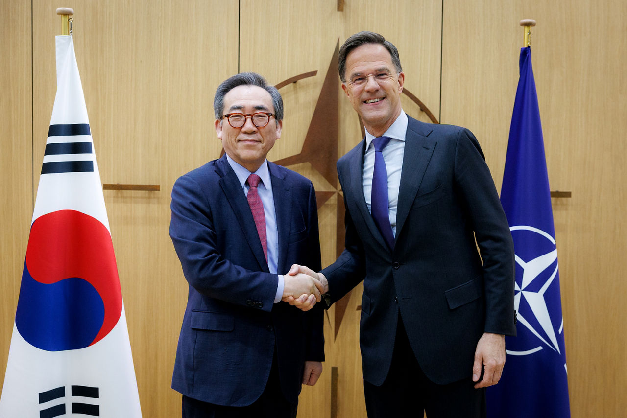 NATO Secretary General Mark Rutte and Minister of Foreign Affairs of the Republic of Korea Tae-yul Cho