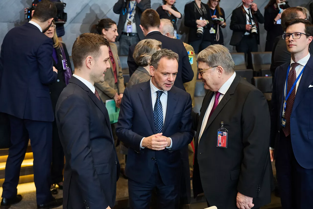 Timcho Mucunski (Minister of Foreign Affairs, North Macedonia), Caspar Veldkamp (Minister of Foreign Affairs, Netherlands) and Emil Hurezeanu (Minister of Foreign Affairs, Romania)