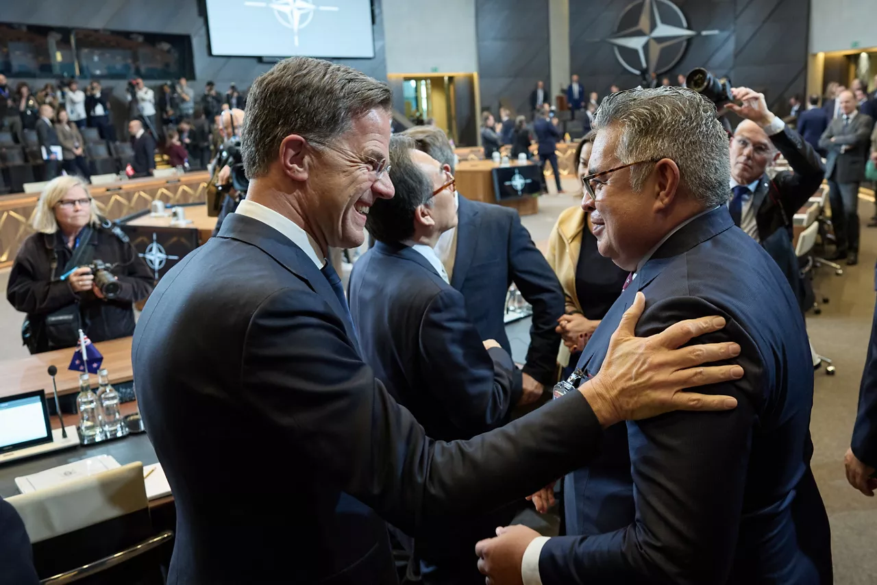 NATO Secretary General Mark Rutte and Taha Macpherson (Deputy Chief Executive, Ministry of Foreign Affairs, New Zealand)