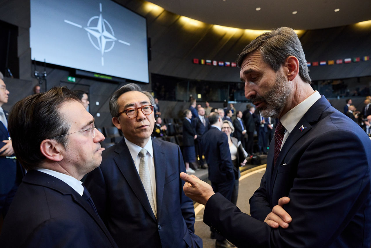 José Manuel Albares Bueno (Minister of Foreign Affairs, Spain), Tae-yul Cho (Minister of Foreign Affairs, Republic of Korea) and Juraj Blanár (Minister of Foreign Affairs, Slovak Republic)