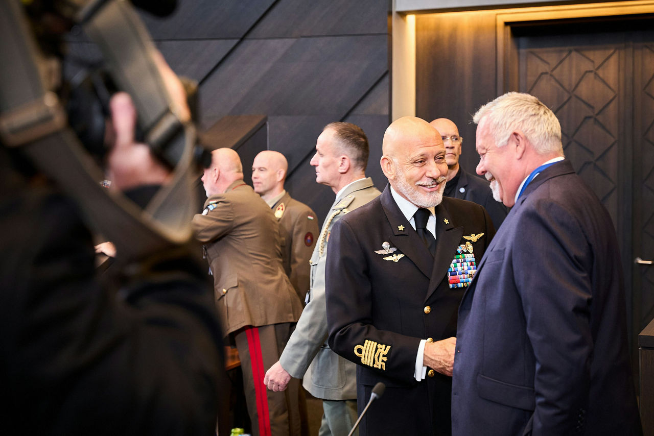 Chair of the NATO Military Committee, Admiral Giuseppe Cavo Dragone greeting the NATO Military Representative of Iceland, Minister-Counsellor Bjarni Vestmann