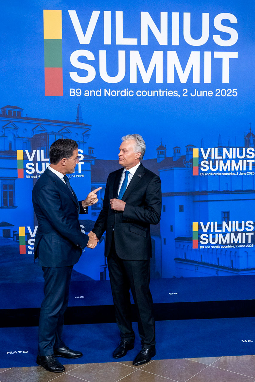 NATO Secretary General Mark Rutte is welcomed by the President of Lithuania, Gitanas Nausėda 
