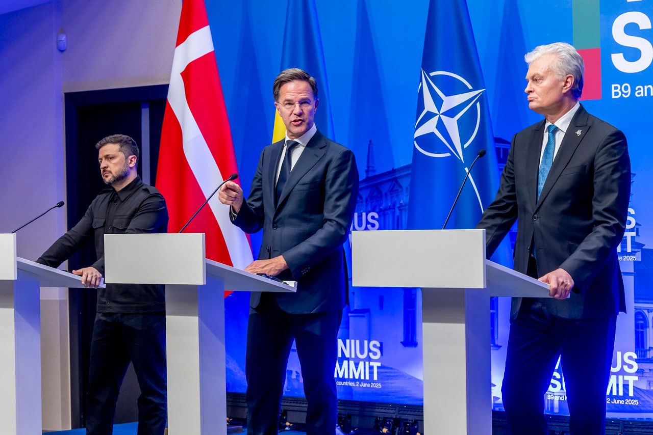 Joint press point with the Prime Minister of Denmark, Mette Frederiksen, the President of Ukraine, Volodymyr Zelenskyy, NATO Secretary General Mark Rutte, the President of Lithuania, Gitanas Nausėda, the President of Poland, Andrzej Duda and the President of Romania, Nicușor Dan