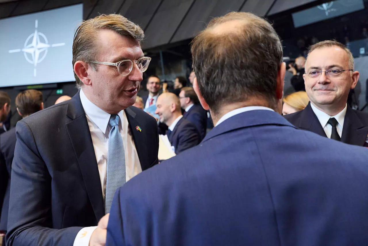 Troels Lund Poulsen (Minister of Defence, Denmark) and Supreme Allied Commander Transformation, Admiral Pierre Vandier